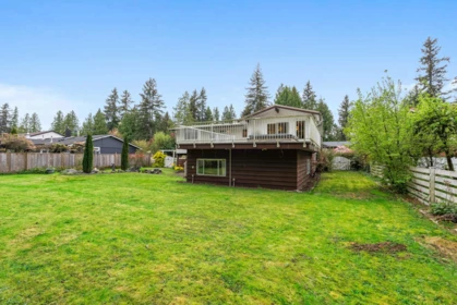 Hot Tub / Spa Photo of 20128 43 Avenue, Langley, BC