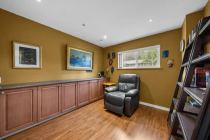 Laundry Room Photo of 20128 43 Avenue, Langley, BC