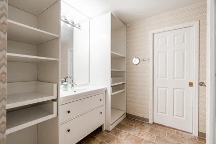 Primary Bathroom Photo of 208 4989 47 Avenue, Ladner, BC