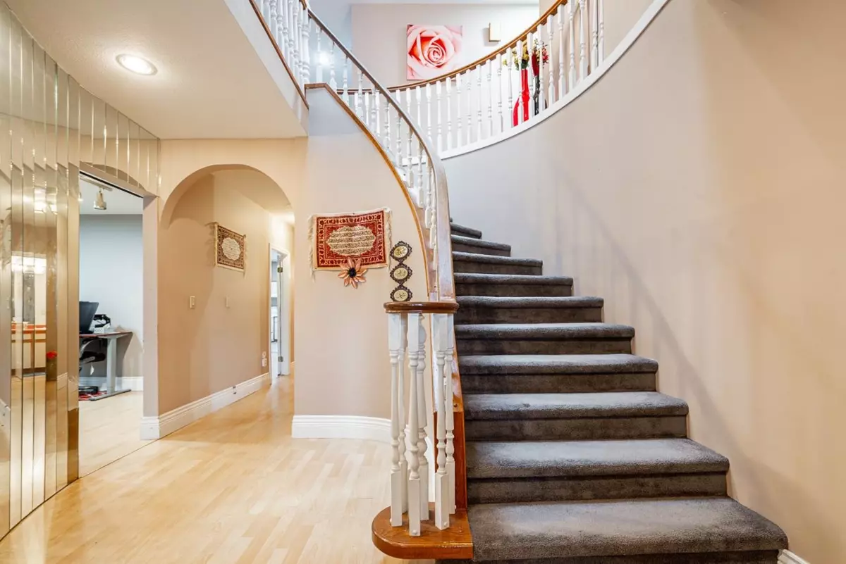 Family Room Photo of 12276 75a Avenue, Surrey, BC