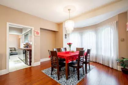 Breakfast Nook Photo of 12276 75a Avenue, Surrey, BC