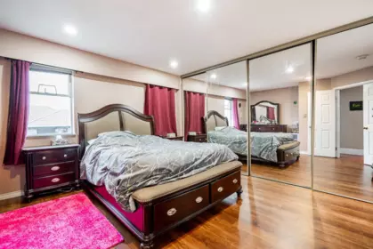 Entry Foyer Photo of 12276 75a Avenue, Surrey, BC