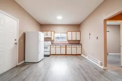 Hot Tub / Spa Photo of 12276 75a Avenue, Surrey, BC