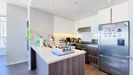 4003 4900 Lennox Lane, Burnaby, BC, Burnaby — Apartment/Condo for sale