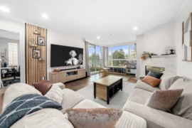 305 1318 W 6th Avenue, Vancouver, BC