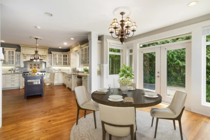 Kitchen Photo of 1109 Highland Drive, West Vancouver, BC