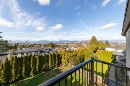 Walk-In Closet Photo of 7763 Hazelmere Street, Burnaby, BC