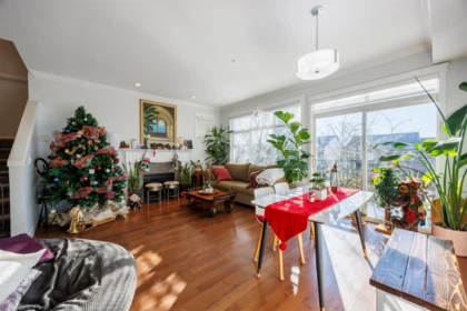 Primary Bedroom Photo of 3 11282 Cottonwood Drive, Maple Ridge, BC