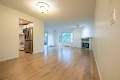 Office / Den Photo of 203 515 Whiting Way, Coquitlam, BC