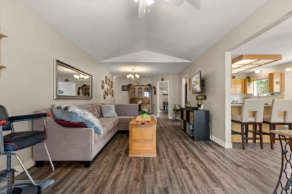 Kitchen Photo of 217 6875 121 Street, Surrey, BC