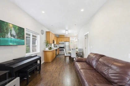 Pantry Photo of 1011 Auckland Street, New Westminster, BC