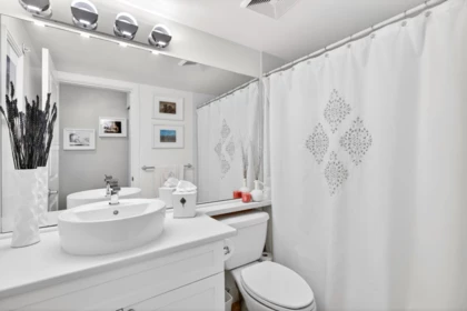 Mudroom Photo of 433 19673 Meadow Gardens Way, Pitt Meadows, BC