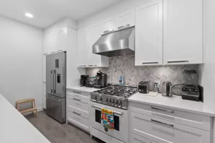 Pantry Photo of 110 33540 Mayfair Avenue, Abbotsford, BC