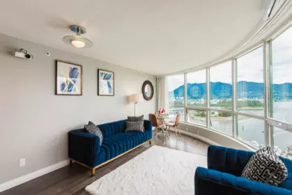 Breakfast Nook Photo of 2302 555 Jervis Street, Vancouver, BC