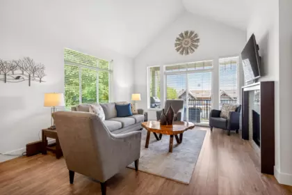Breakfast Nook Photo of 103 3451 Burke Village Promenade, Coquitlam, BC