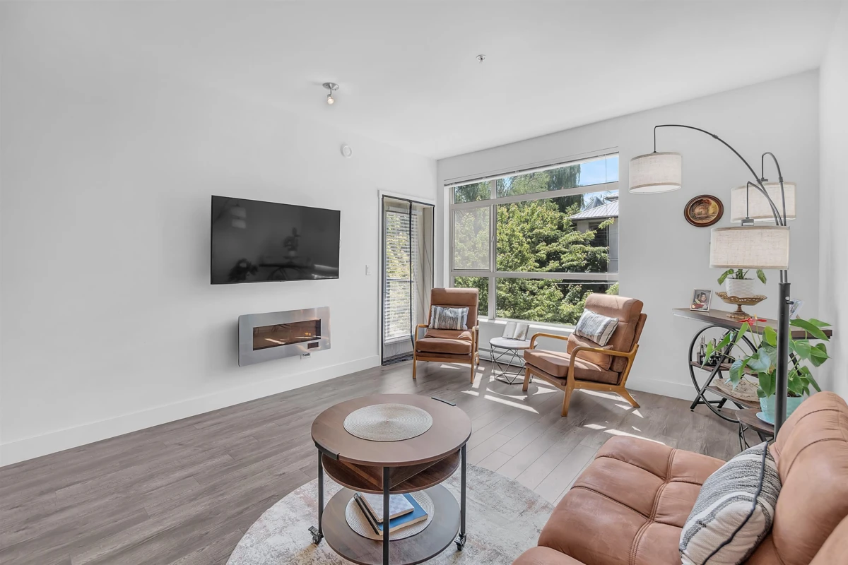 Dining Area Photo of 216 2436 Kelly Avenue, Port Coquitlam, BC
