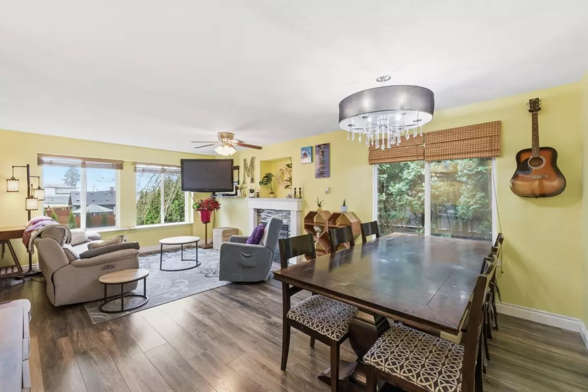 Family Room Photo of 33477 7th Avenue, Mission, BC