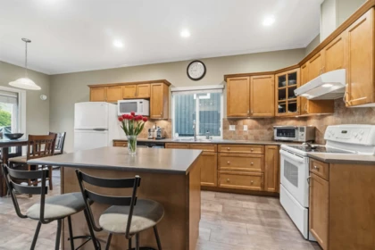 Breakfast Nook Photo of 4268 Hoskins Road, North Vancouver, BC