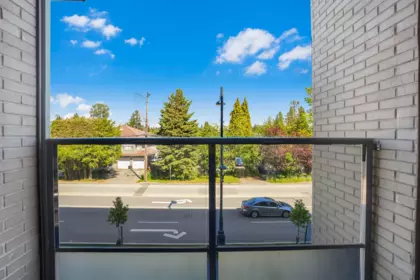 Mudroom Photo of E206 10829 140 Street, Surrey, BC