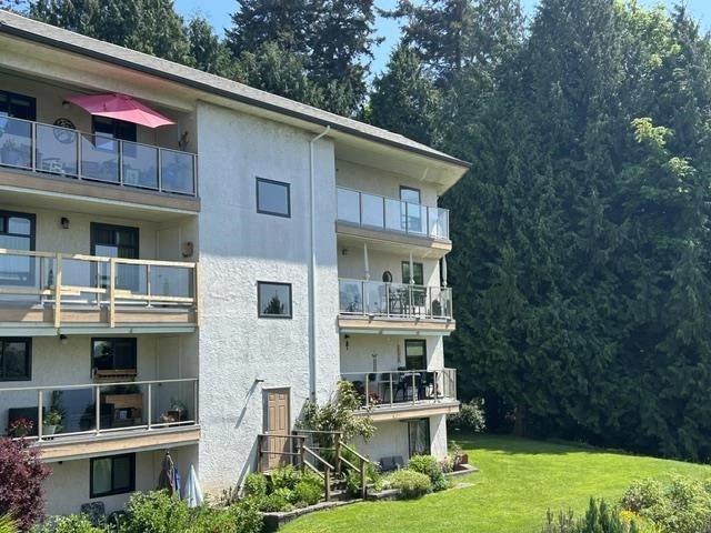 Exterior Rear Photo of 401 1350 Vidal Street, White Rock, BC