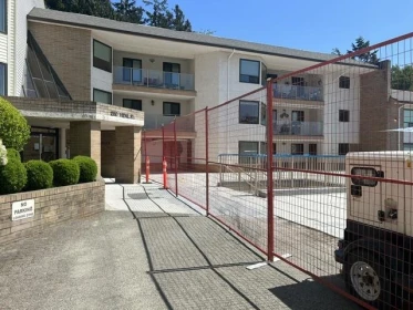 Front Yard Photo of 401 1350 Vidal Street, White Rock, BC