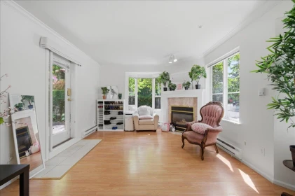 Breakfast Nook Photo of 109 2620 Jane Street, Port Coquitlam, BC