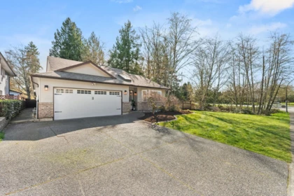 Community Amenities Photo (Clubhouse) of 23216 121a Avenue, Maple Ridge, BC