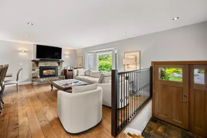 15464 Poplar Street, Surrey, BC, Surrey — Single Family Residence for sale