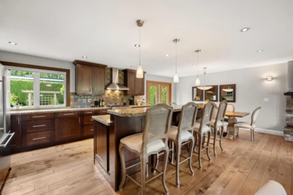 Kitchen Photo of 15464 Poplar Street, Surrey, BC