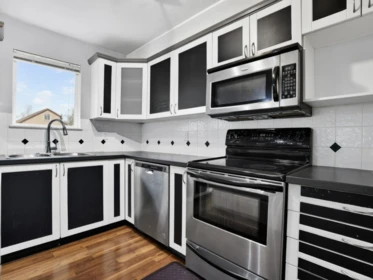 Kitchen Photo of 312 121 Shoreline Circle, Port Moody, BC