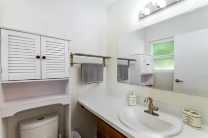 Primary Bathroom Photo of 8511 111a Street, Delta, BC