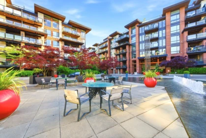Front Yard Photo of 307 733 W 3rd Street, North Vancouver, BC