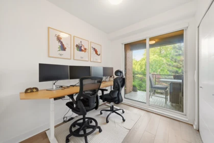 Office / Den Photo of 307 733 W 3rd Street, North Vancouver, BC