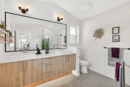 Mudroom Photo of 11217 250b Street, Maple Ridge, BC