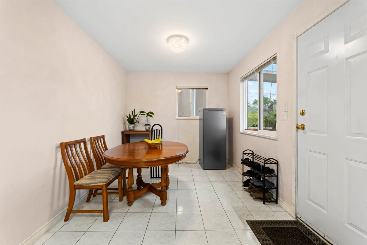 Living Room Photo of 2779 Graveley Street, Vancouver, BC