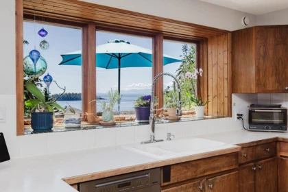Breakfast Nook Photo of 5454 Wakefield Road, Sechelt, BC