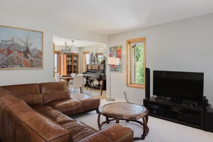 Kitchen Island Photo of 5454 Wakefield Road, Sechelt, BC