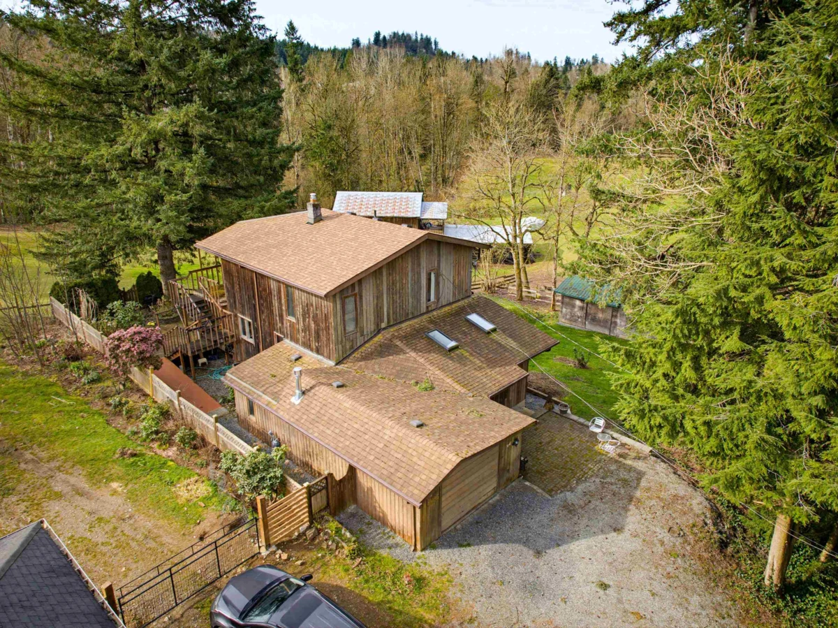 Exterior Rear Photo of 8899 Taylor Street, Mission, BC