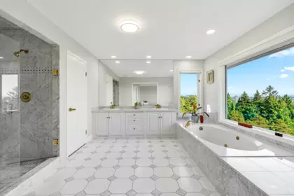 Powder Room Photo of 816 Anderson Crescent, West Vancouver, BC