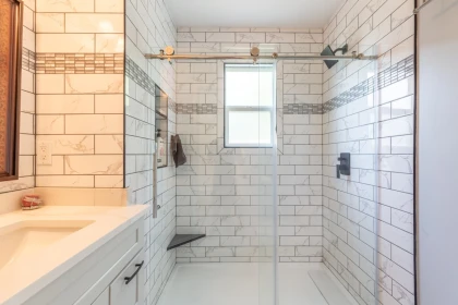 Primary Bathroom Photo of 8034 Beaver Drive, Mission, BC