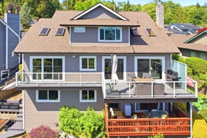 4015 Cummins Place, North Vancouver, BC, North Vancouver — Single Family Residence for sale