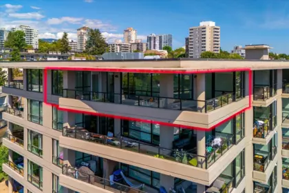 Hot Tub / Spa Photo of 709 160 W 3rd Street, North Vancouver, BC