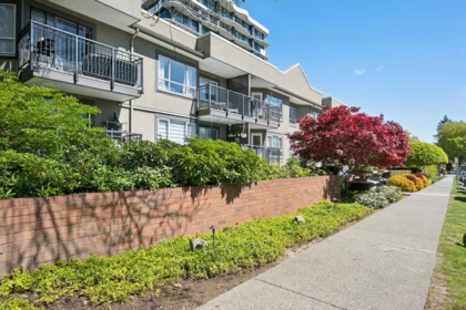 Laundry Room Photo of 202 555 W 14th Avenue, Vancouver, BC