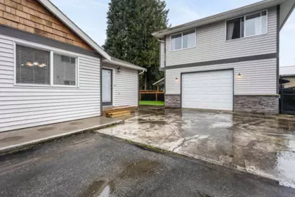 9566 Coote Street, Chilliwack, BC, Chilliwack — Single Family Residence for sale