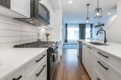 Pantry Photo of 13 2774 Montrose Avenue, Abbotsford, BC