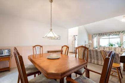 Kitchen Island Photo of 16156 94a Avenue, Surrey, BC