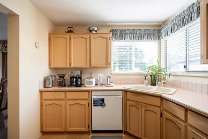 Primary Bedroom Photo of 16156 94a Avenue, Surrey, BC