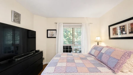 Bedroom 2 Photo of 333 1252 Town Centre Boulevard, Coquitlam, BC