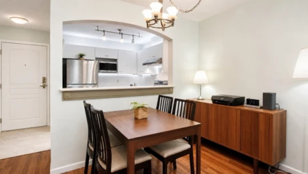 Kitchen Island Photo of 333 1252 Town Centre Boulevard, Coquitlam, BC