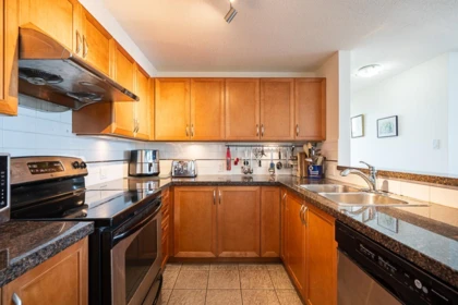 Kitchen Photo of 2504 4398 Buchanan Street, Burnaby, BC